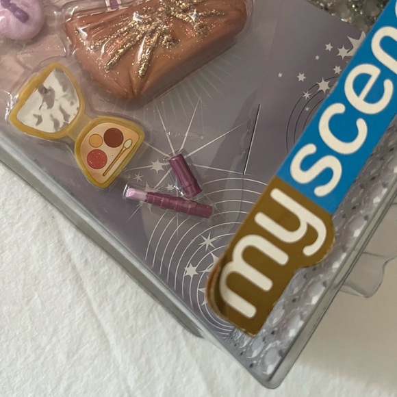 Barbie My Scene 2005 My Bling Bling Madison Doll - Picture 5 of 9